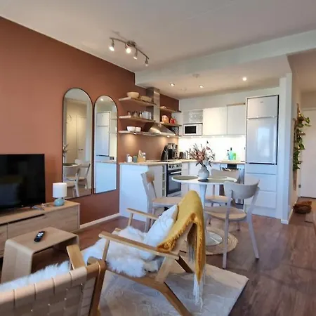 Modern And Stylish Assi * Хямеэнлинна